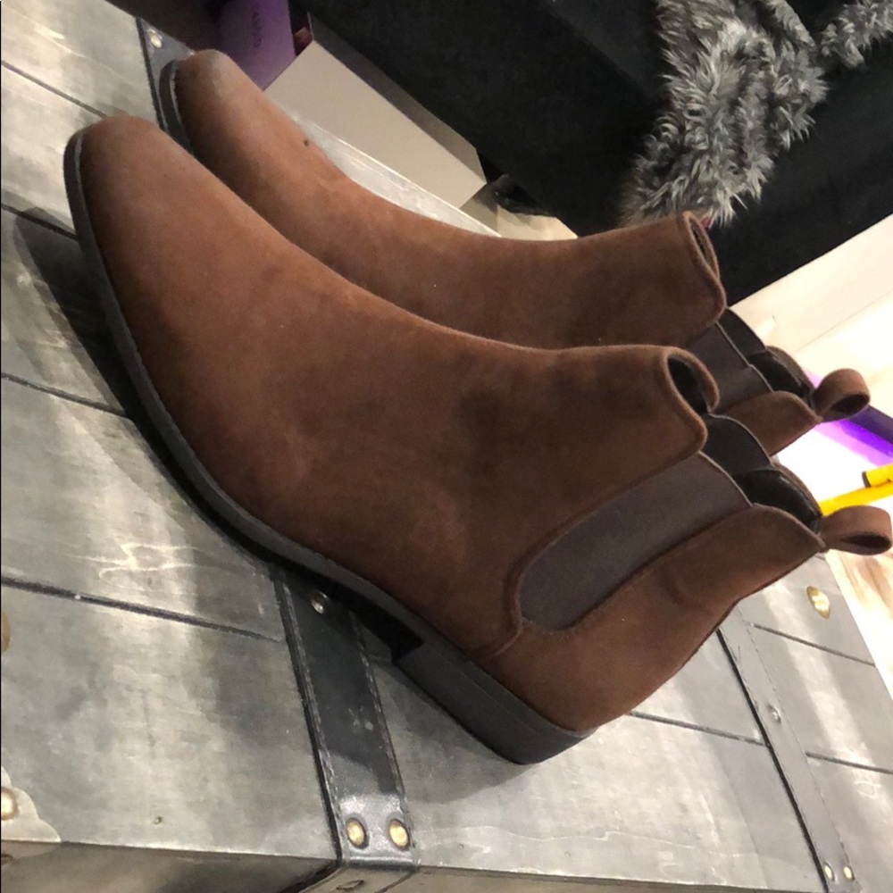 Men’s ASOS Chelsea boot size 8.5